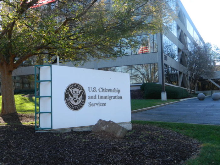Главный офис службы гражданства и иммиграции США