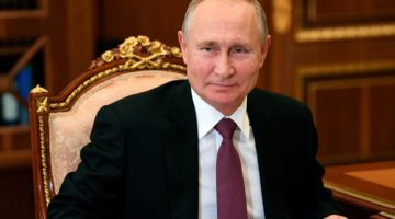 Сколько зарабатывает Путин в месяц